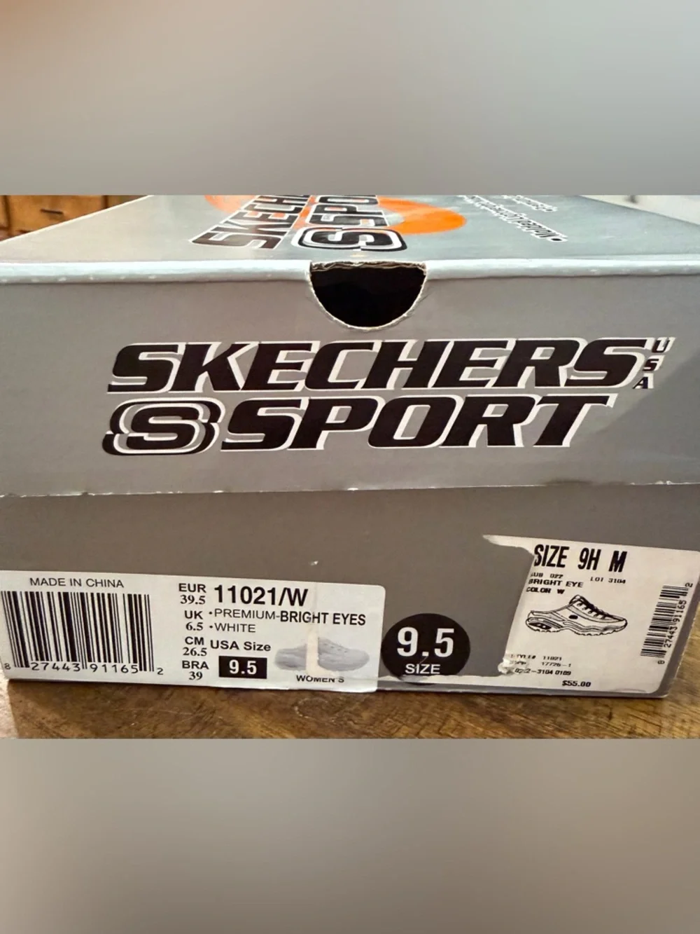 Skechers All-White Slip-On Bright Eyes - Picture 6 of 6